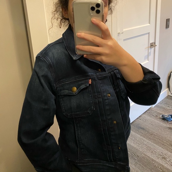 Perfect Levi’s Jean jacket Boxy fit - Picture 2 of 3